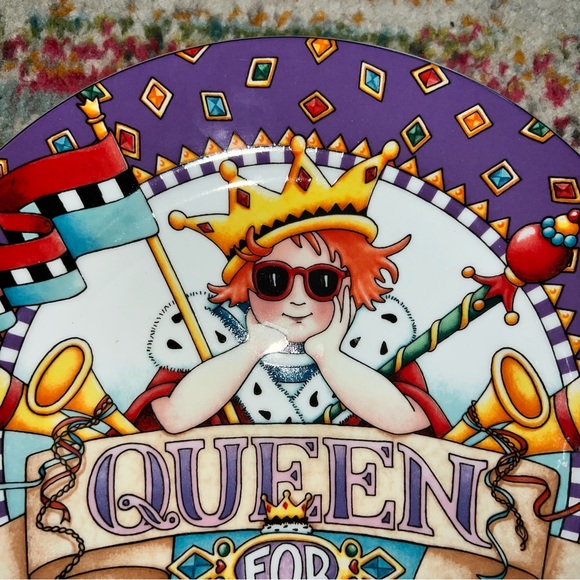 Mary Engelbreit 2001 “Queen For The Day” Plate. - Picture 2 of 8